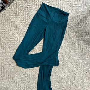 Lululemon Athletica Teal Ribbed Leggings